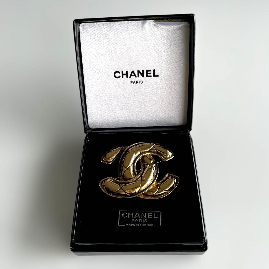 CHANEL シャネル CC ロゴブローチ GP