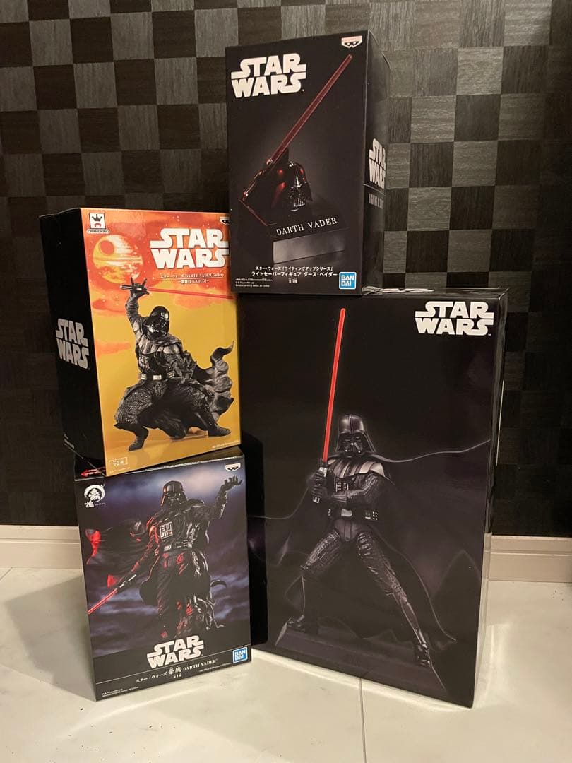 希少STAR WARS Darth Vader フィギュア4体セット　16日まで