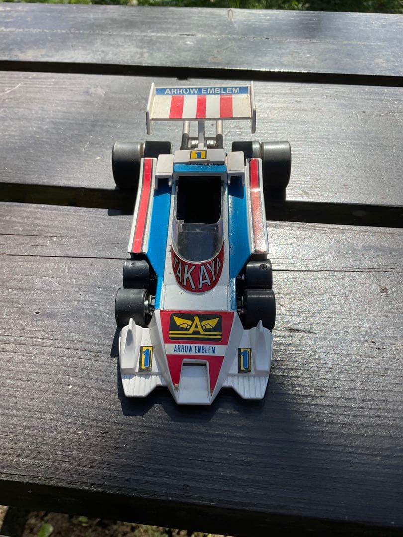 ポピニカ／アローエンブレム・グランプリの鷹。DXトドロキスペシャルBT-37。