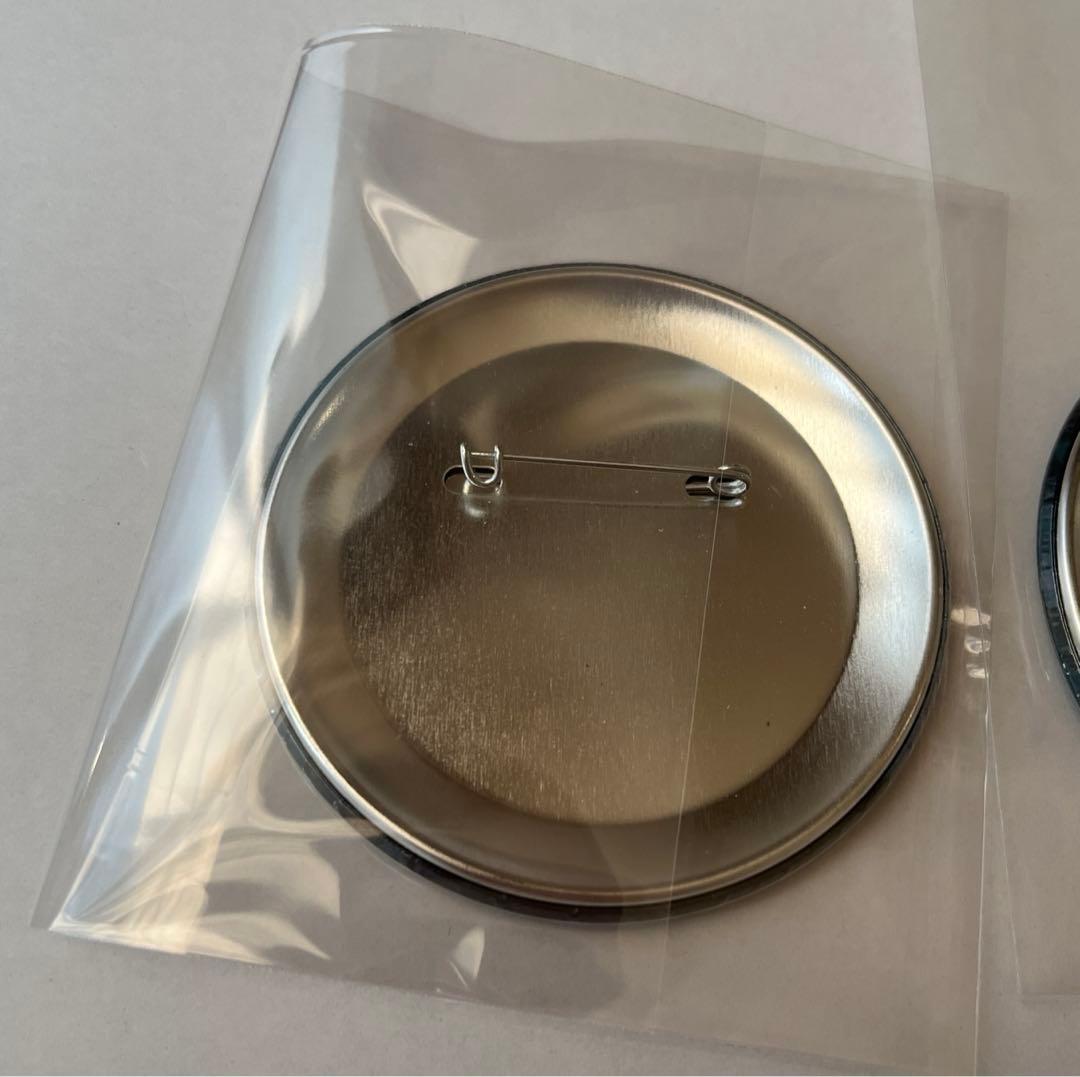 名探偵コナン　純黒の悪夢　缶バッジ　赤井秀一　2点セット