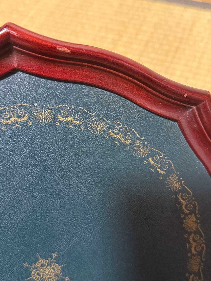 アンティーク調　サイドテーブル　コーヒーテーブル