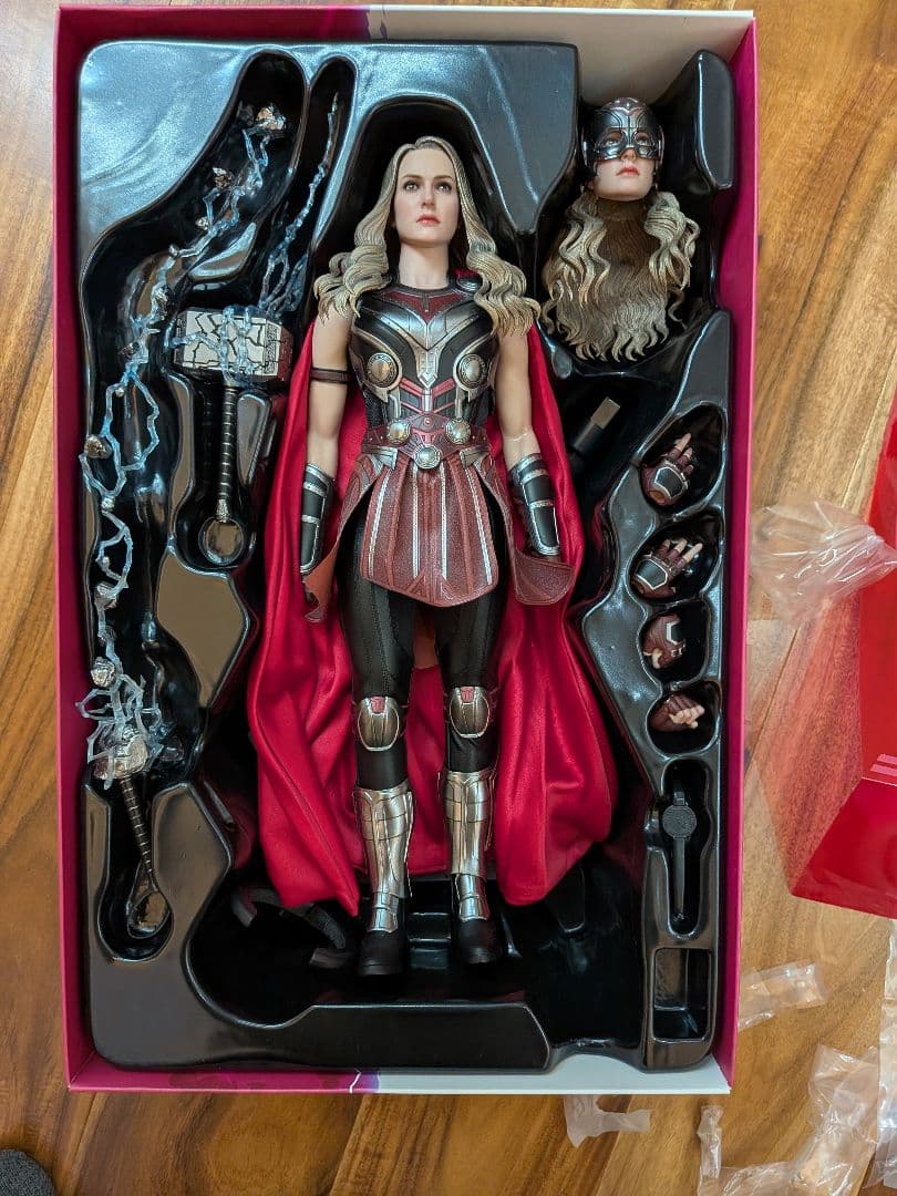 ホットトイズ　マイティソー　ソー ラブ&サンダー