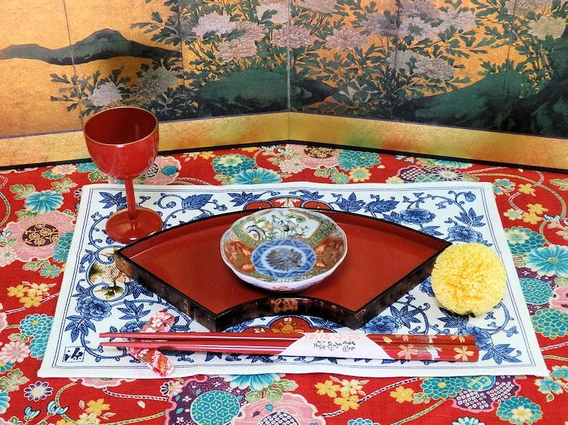 古伊万里　金襴手　松竹梅に双鶴　花の図　豆皿　E893AS-CTs