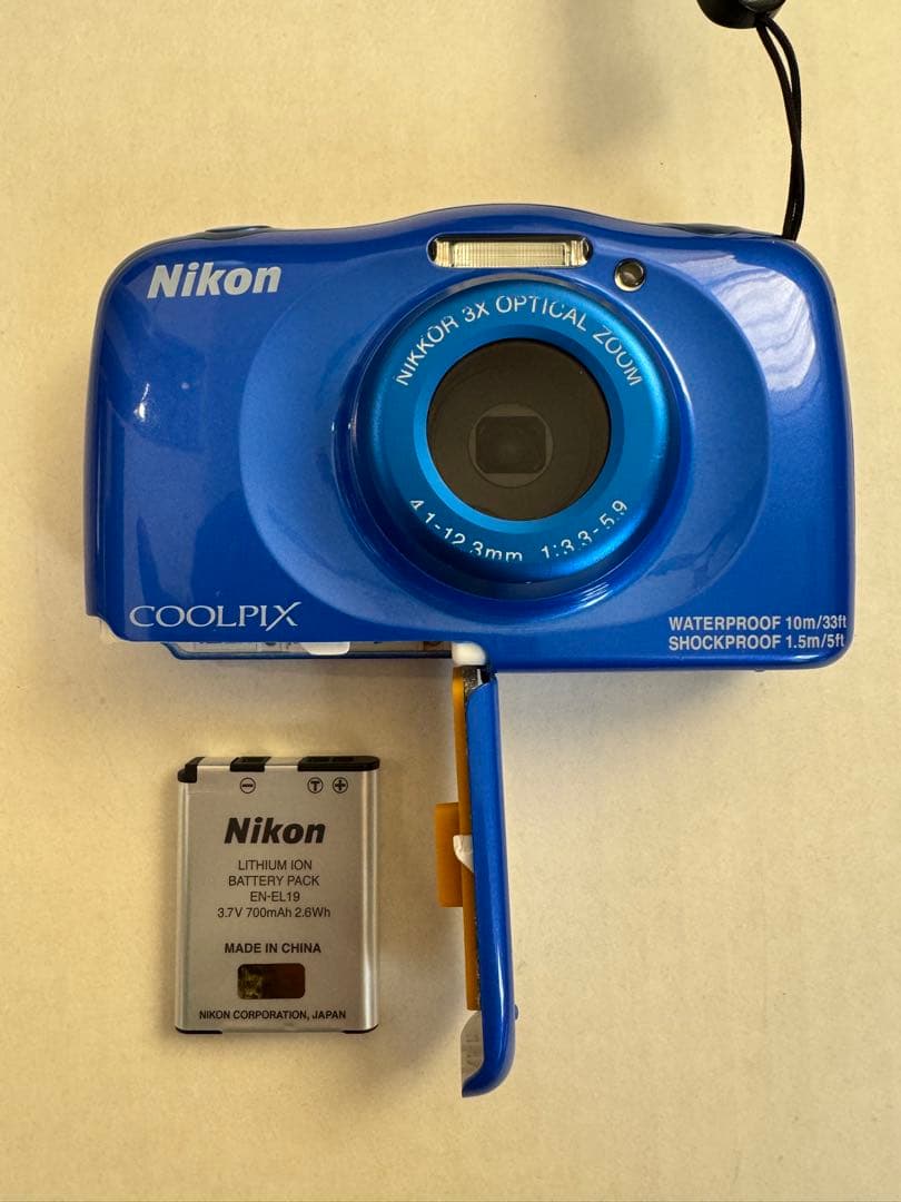 Nikon COOLPIX 防水デジタルカメラ