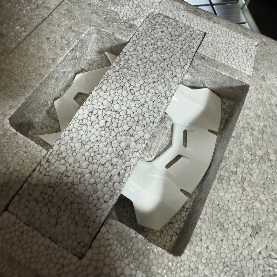 未展示品 オートアート1/18 ランボルギーニ アヴェンタドール J (イオタ)