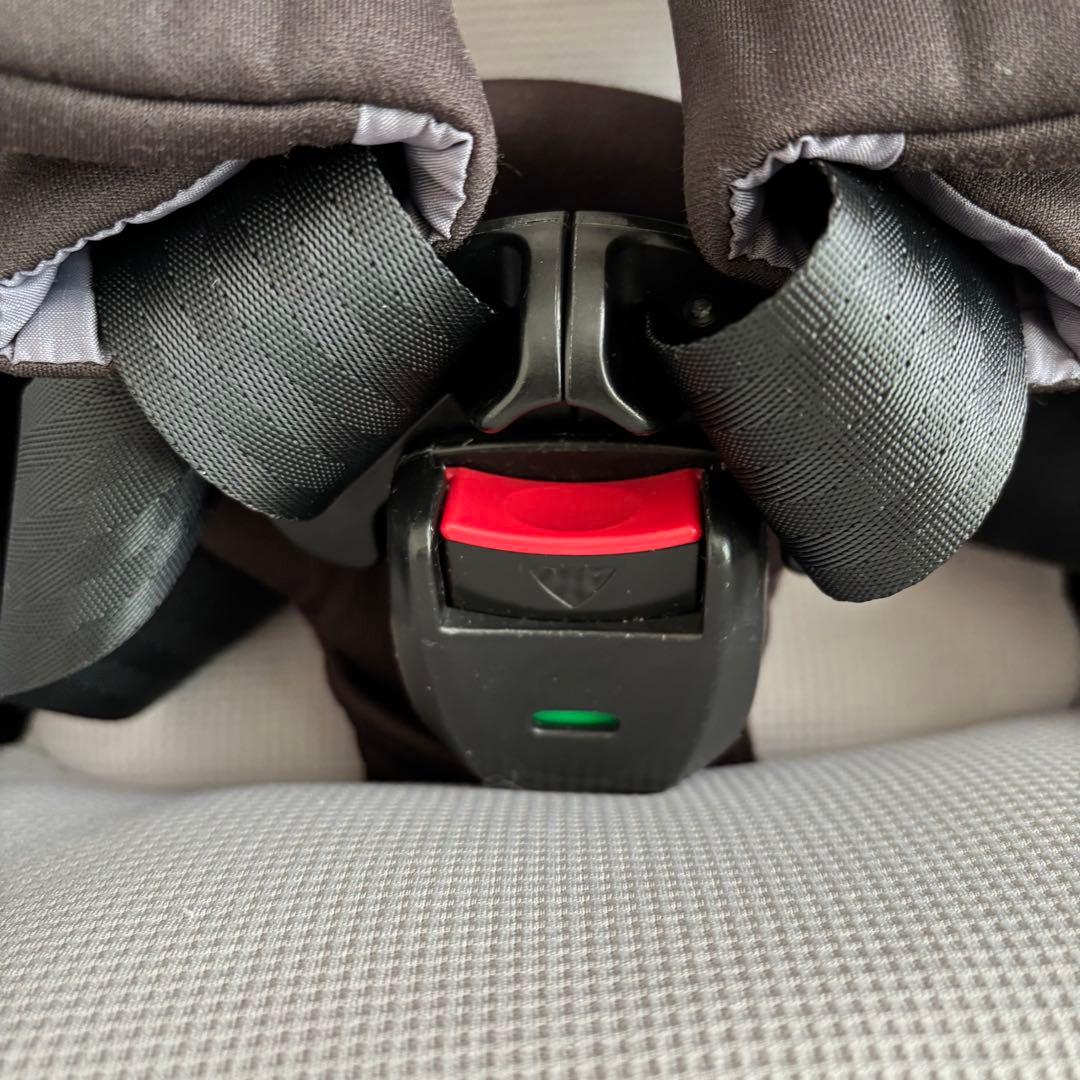 CombiクルムーヴスマートISOFIXエッグショックNeo（西松屋限定モデル）