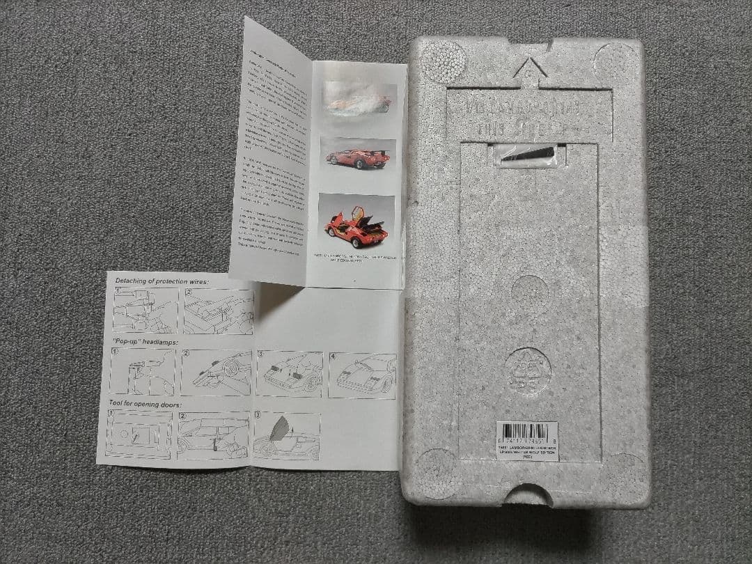 fIowers for algernon　カウンタック　1/18