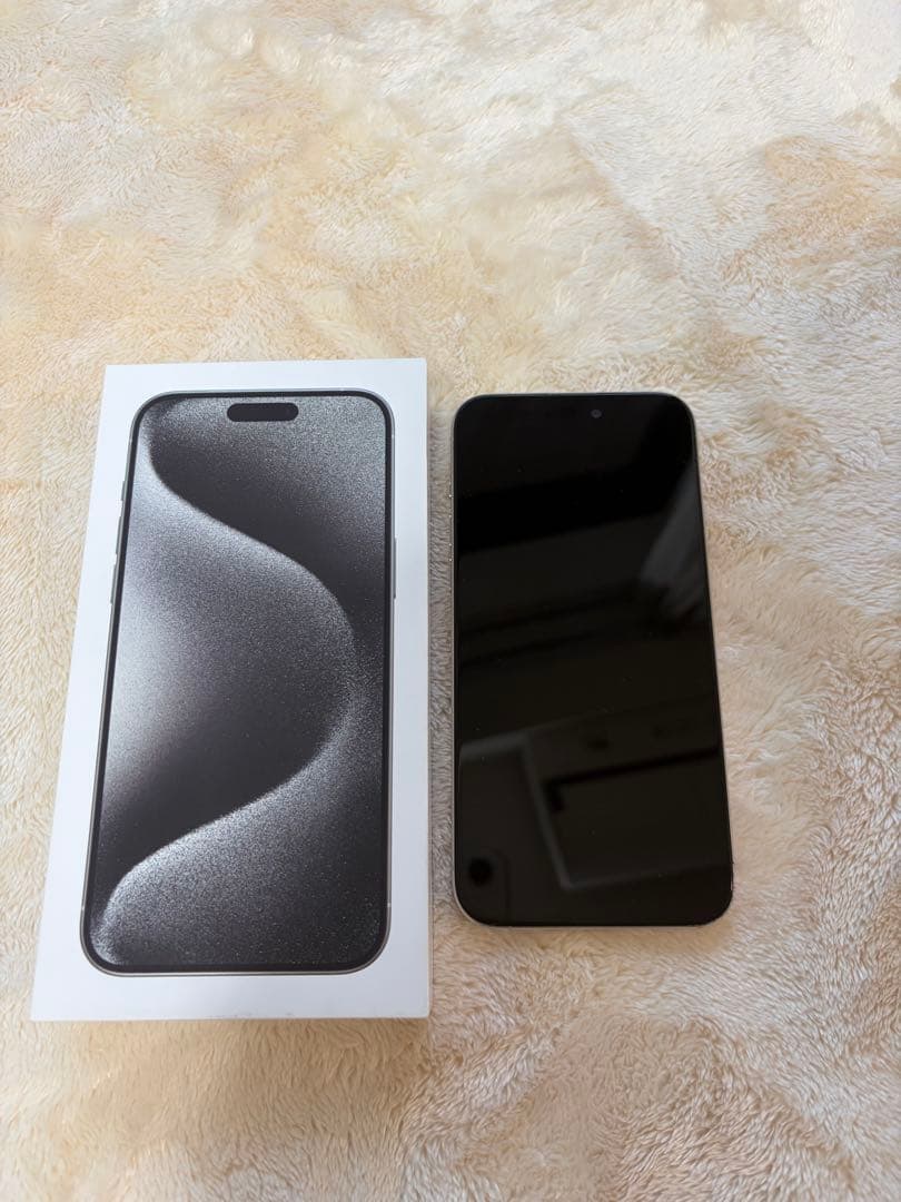 iPhone15 Pro Max 256GB【背面ガラス割り】