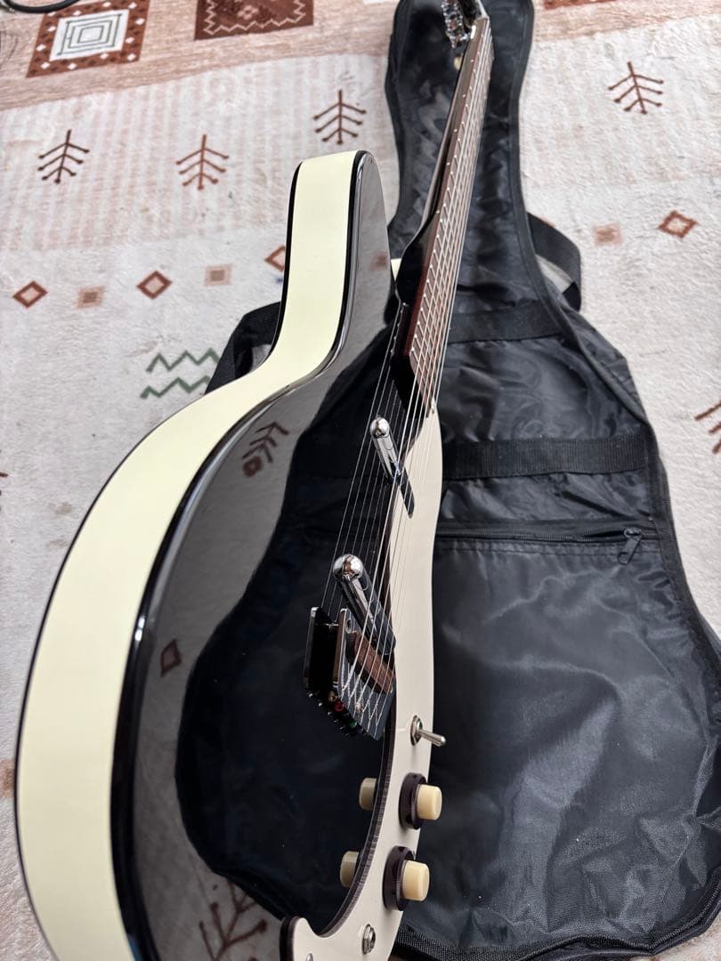 超美品！メンテナンス済み　Danelectro 59 DC