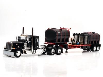 DCP ピータービルト379・ウィズ・デムコ・トレーラー(ブラック/レッド)