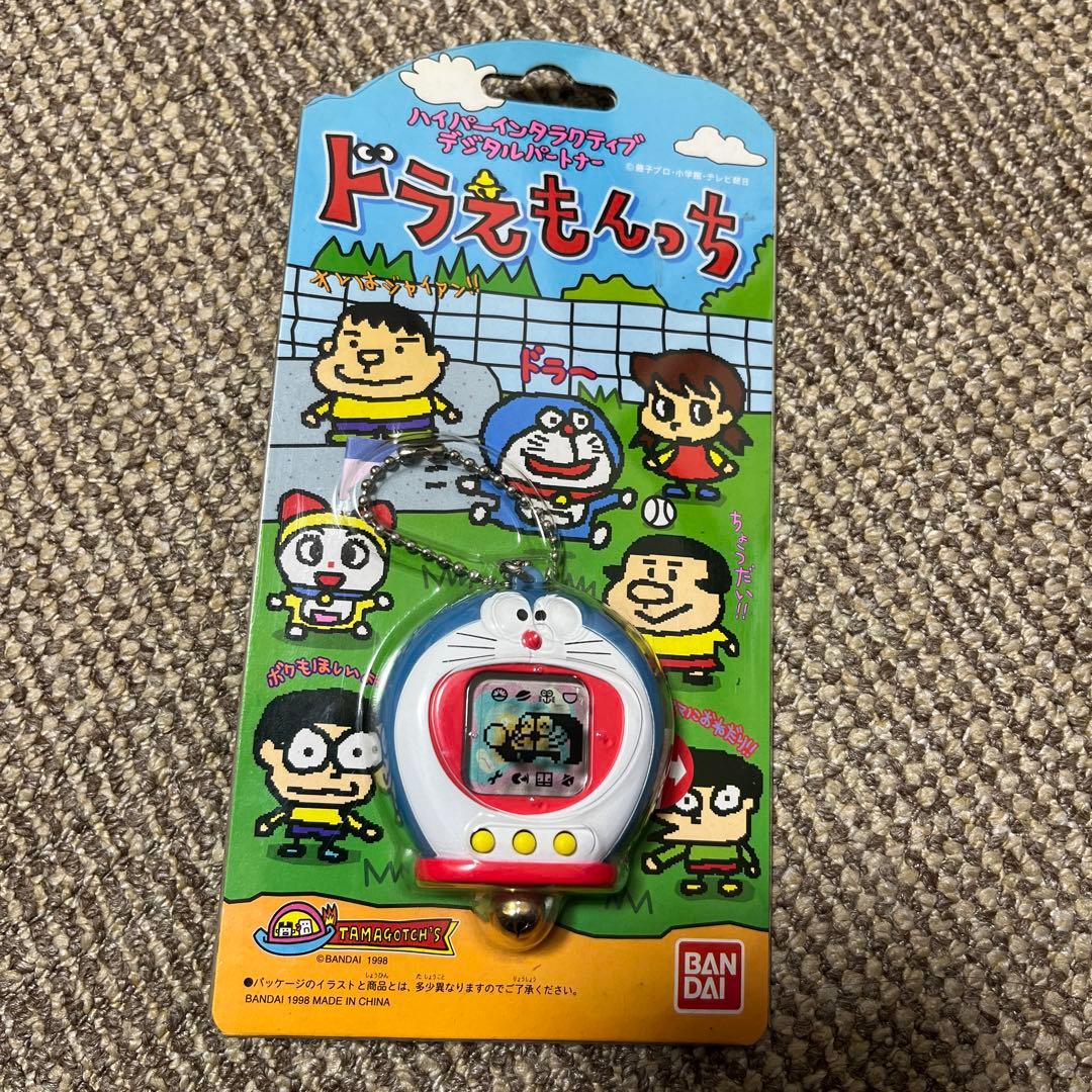 ドラえもん デジタルウォッチ BANDAI