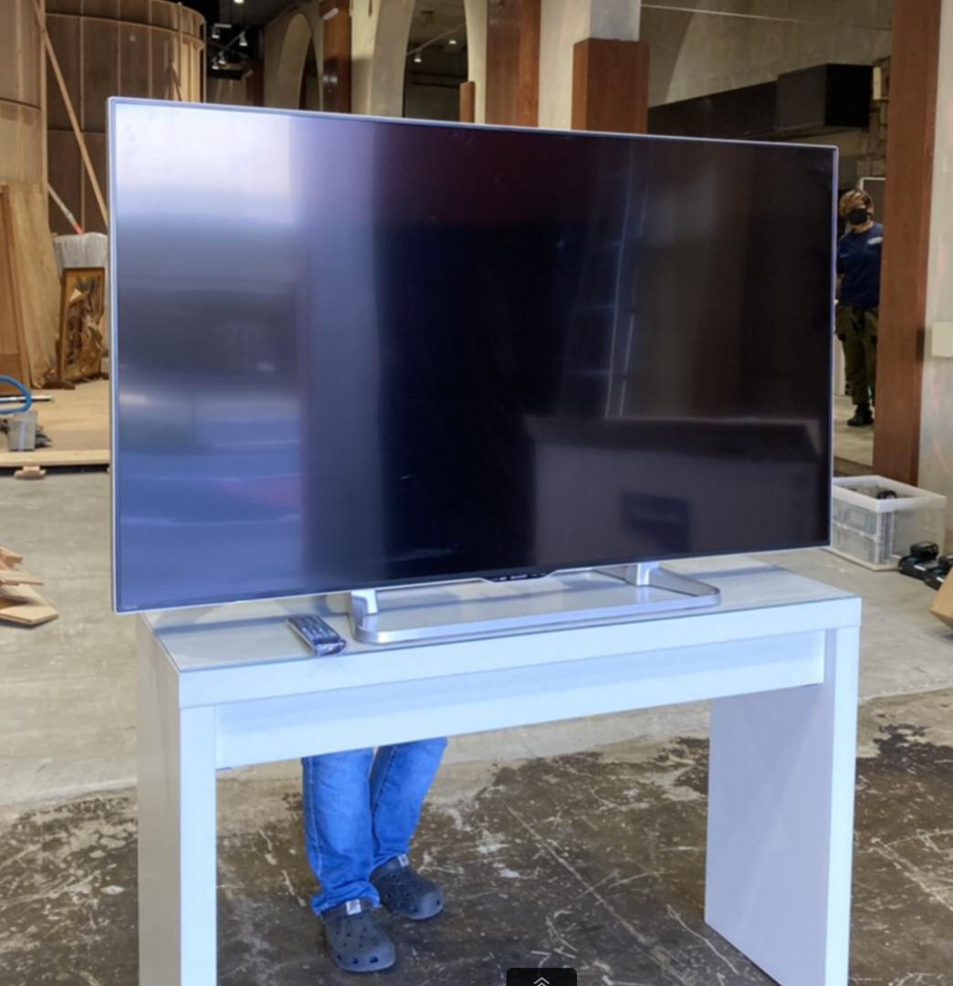 SHARP 60インチ テレビモニター