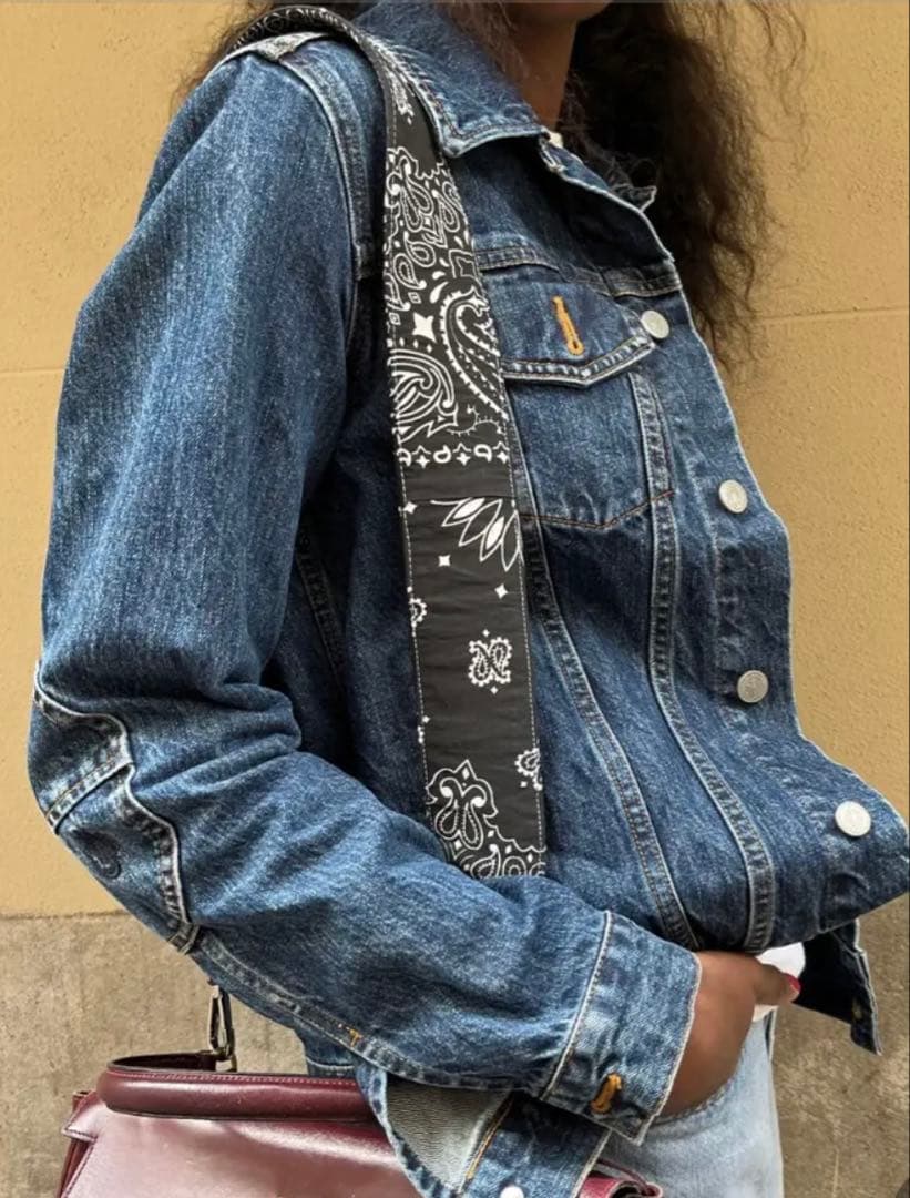 CALL IT BY YOUR NAME バンダナ柄ショルダーストラップ