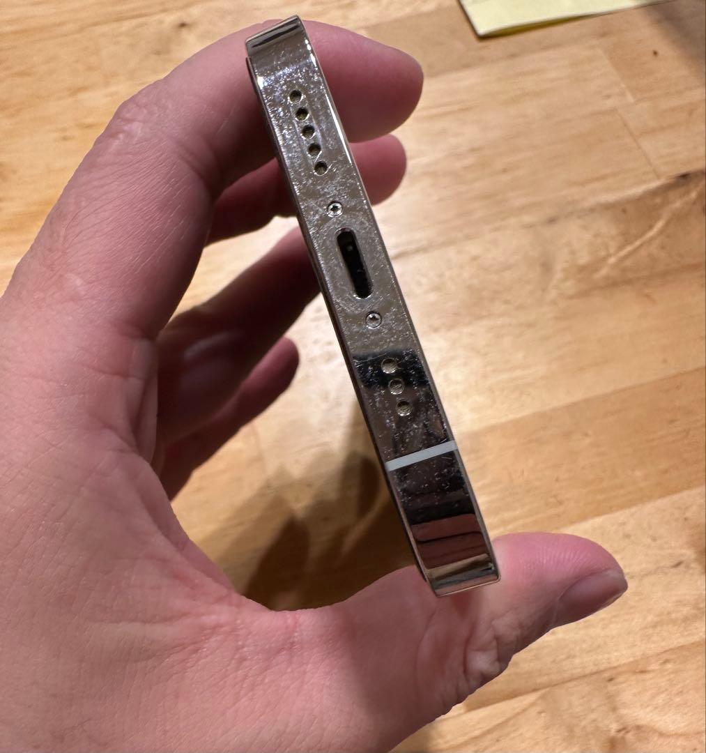 美品‼️iPhone 12pro 256GB シルバー