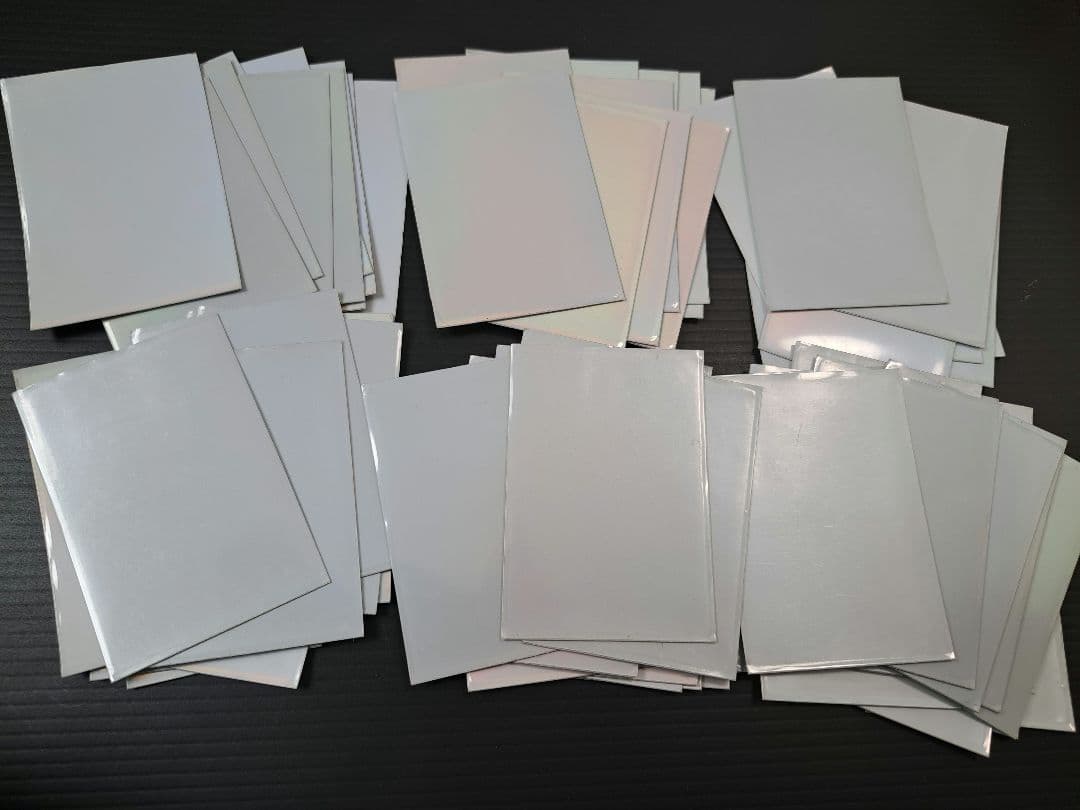 遊戯王 閃光の波動 初期ロゴ スリーブ 65枚 白　　希少