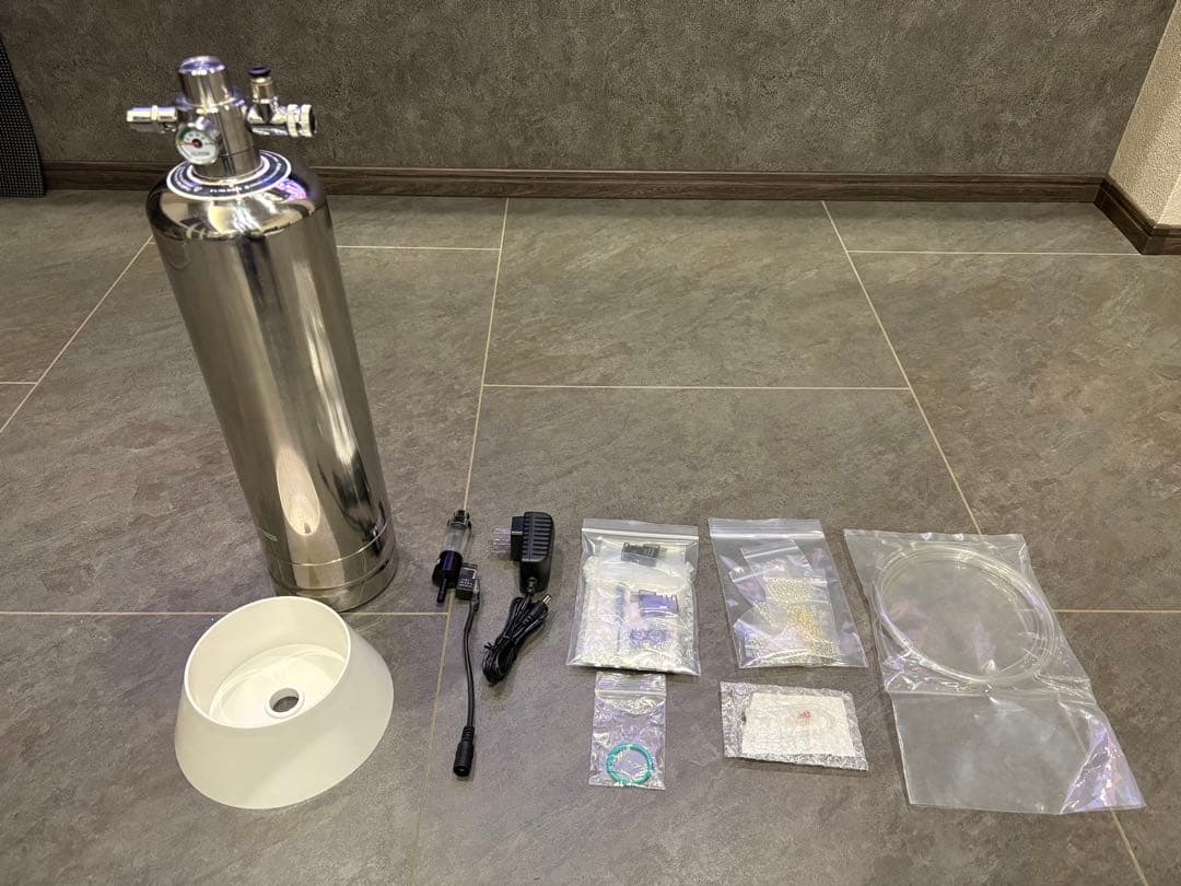 水槽用CO2ボンベ ハルデザイン PRO-D601s 電磁弁3個付 シルボン②