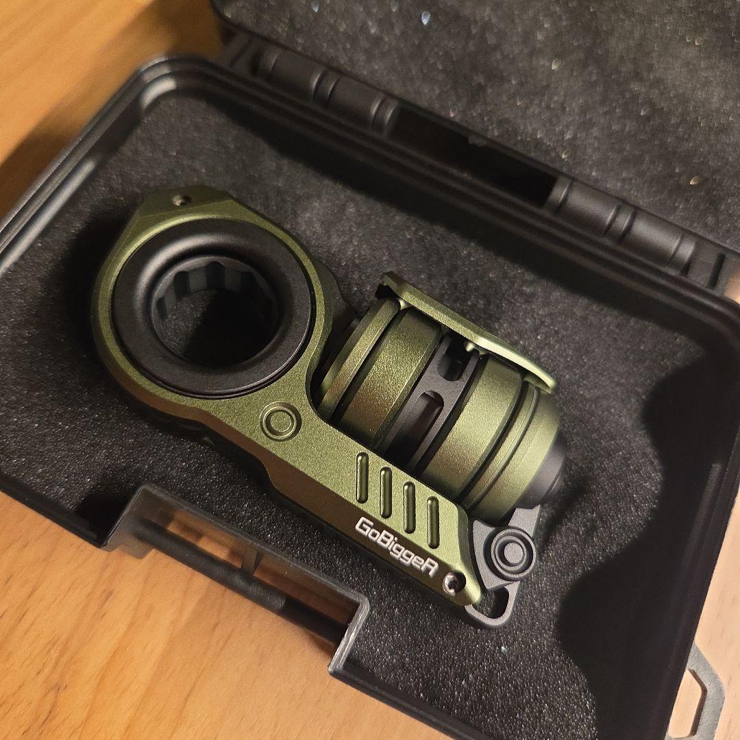 GoBiggeR Sinian Aluminum グリーン フィジェットトイ