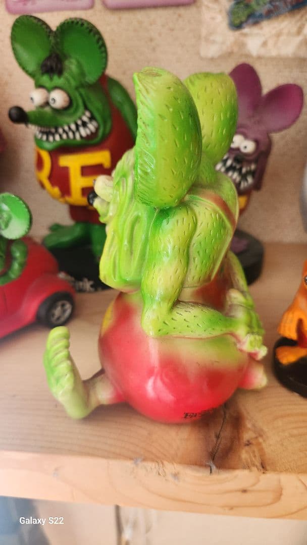 これは安い！ラットフィンク　フィギュア