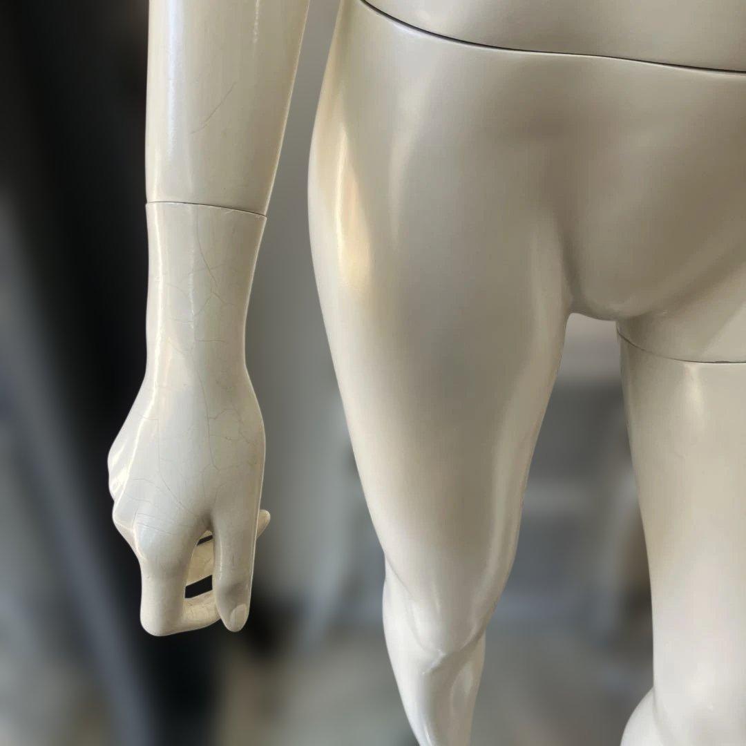 女性用ホワイトマネキン