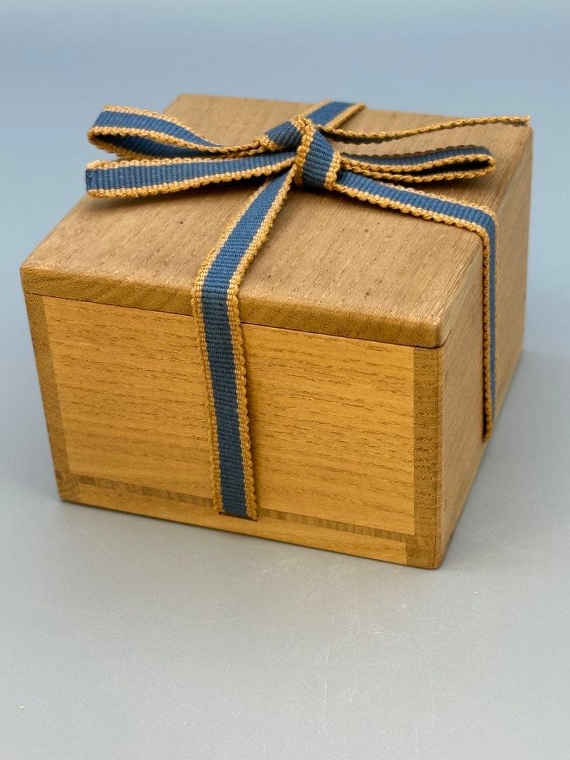 茶道具　香合　神楽文山　馬赤楽