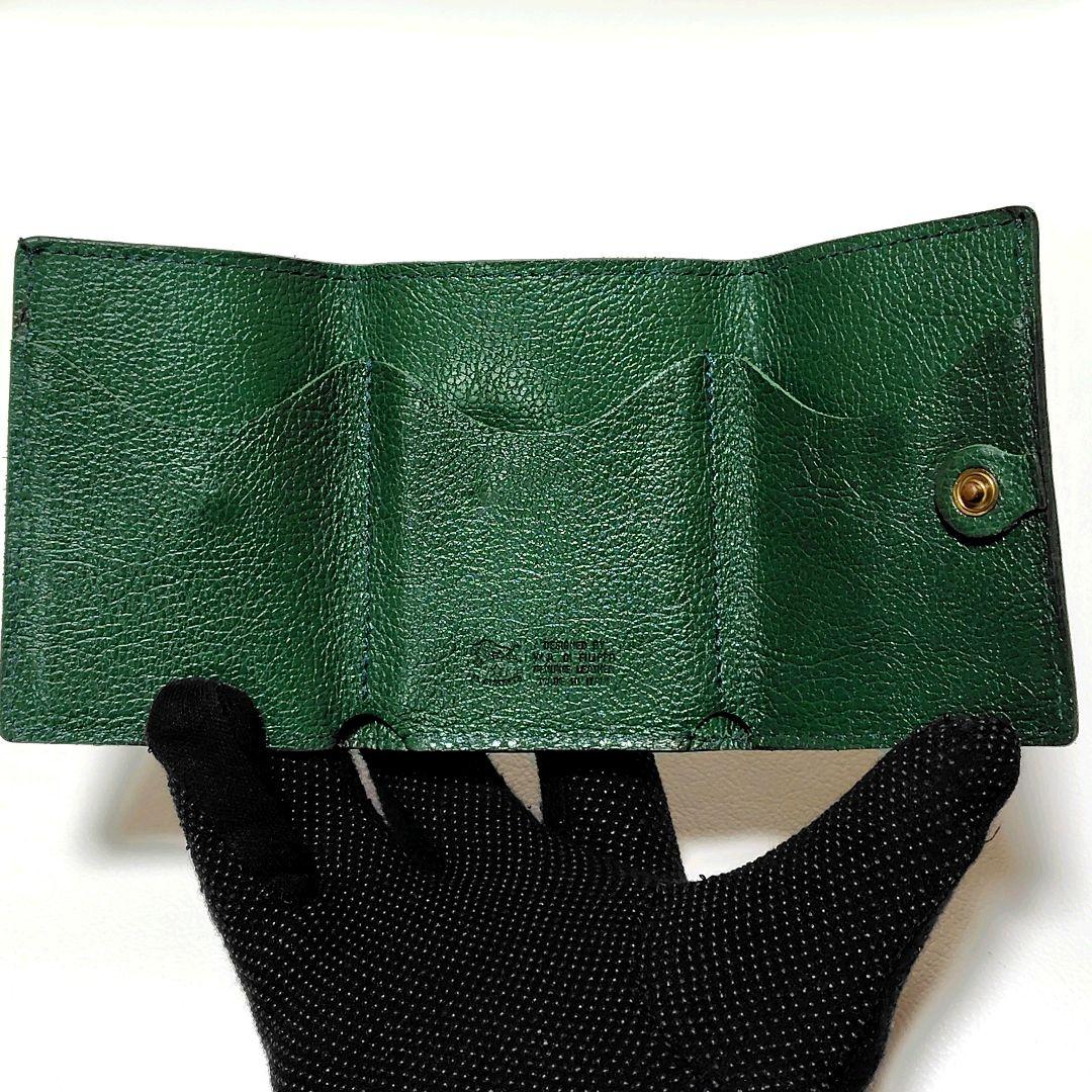 イルビゾンテ　3つ折り財布　トリフォルド　グリーン　レザー　ロゴ型押し　金ボタン