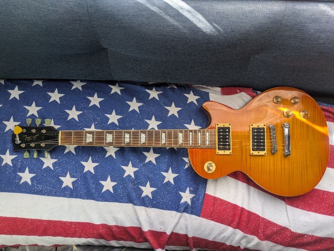 レスポールタイプ　ダンカンデザインピックアップ付き