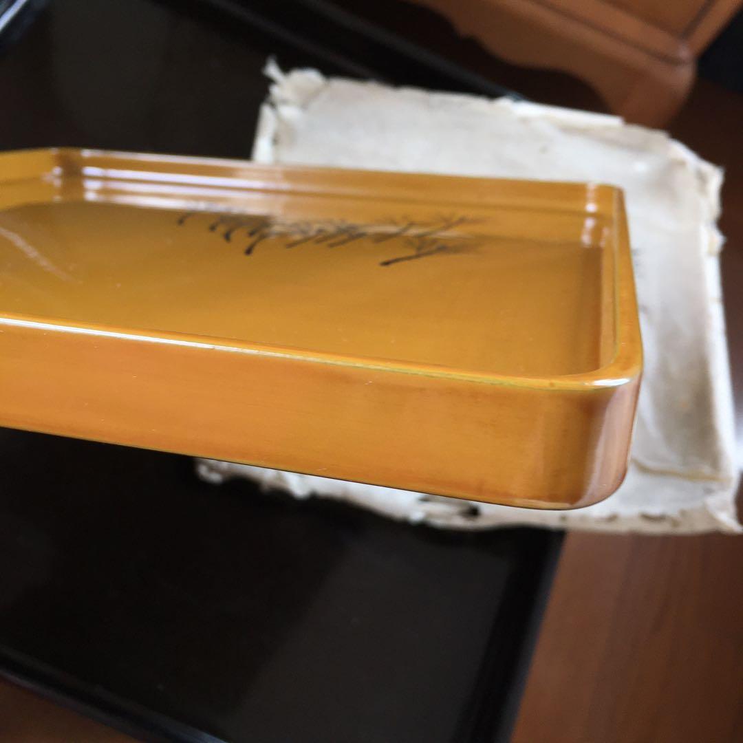 天然木製漆塗　輪島塗　黄漆塗沈金　角盆　芽松模様　本堅地漆器