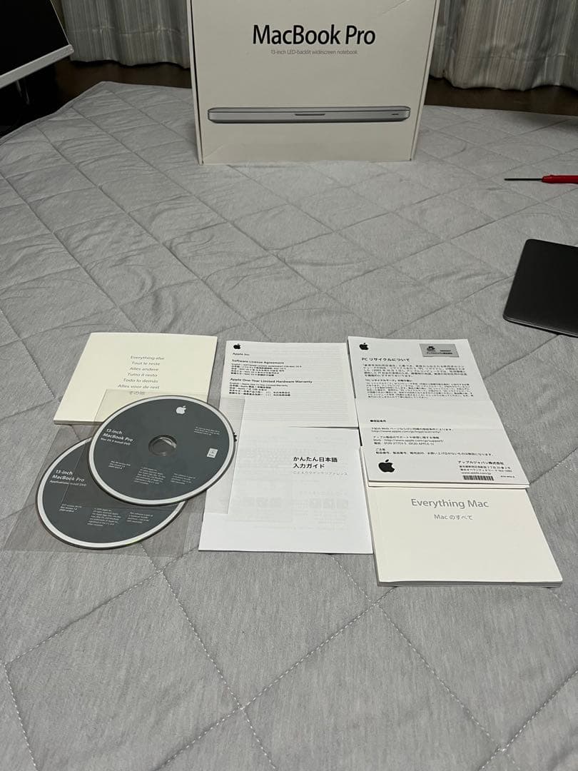 MacBook Pro SSD 128GB 8GBメモリ 未使用に近い