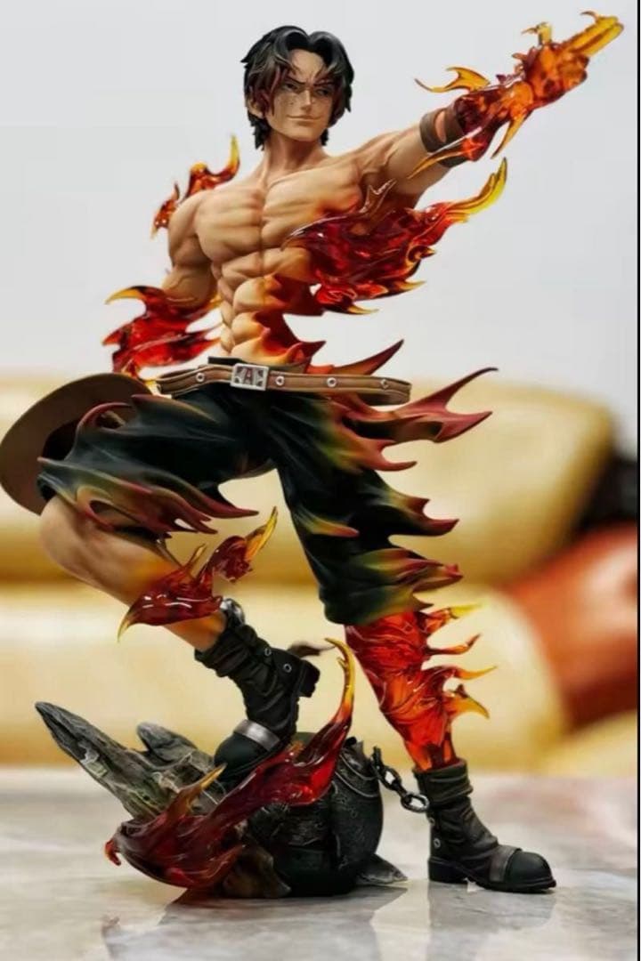 箱無し　ONE PIECE エース フィギュア　ガレージキット（海外限定）