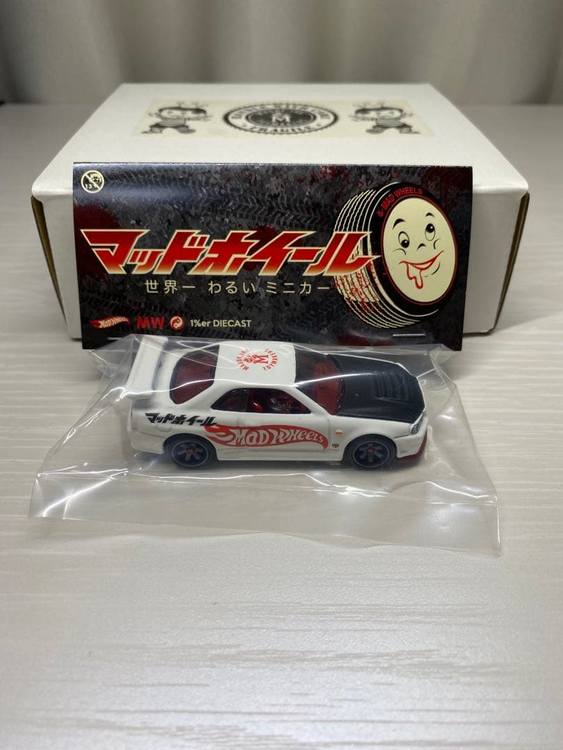 Mad Wheels ニッサン スカイラインGT-R（BNR34）
