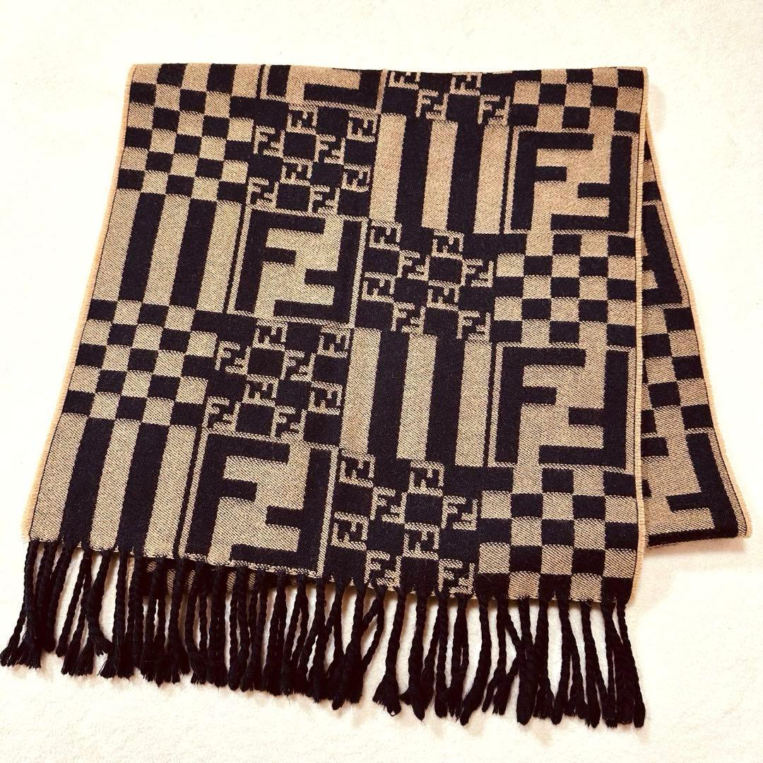 【美品】FENDI ズッカ柄 ウール100% マフラー ランダムパターン パッチ