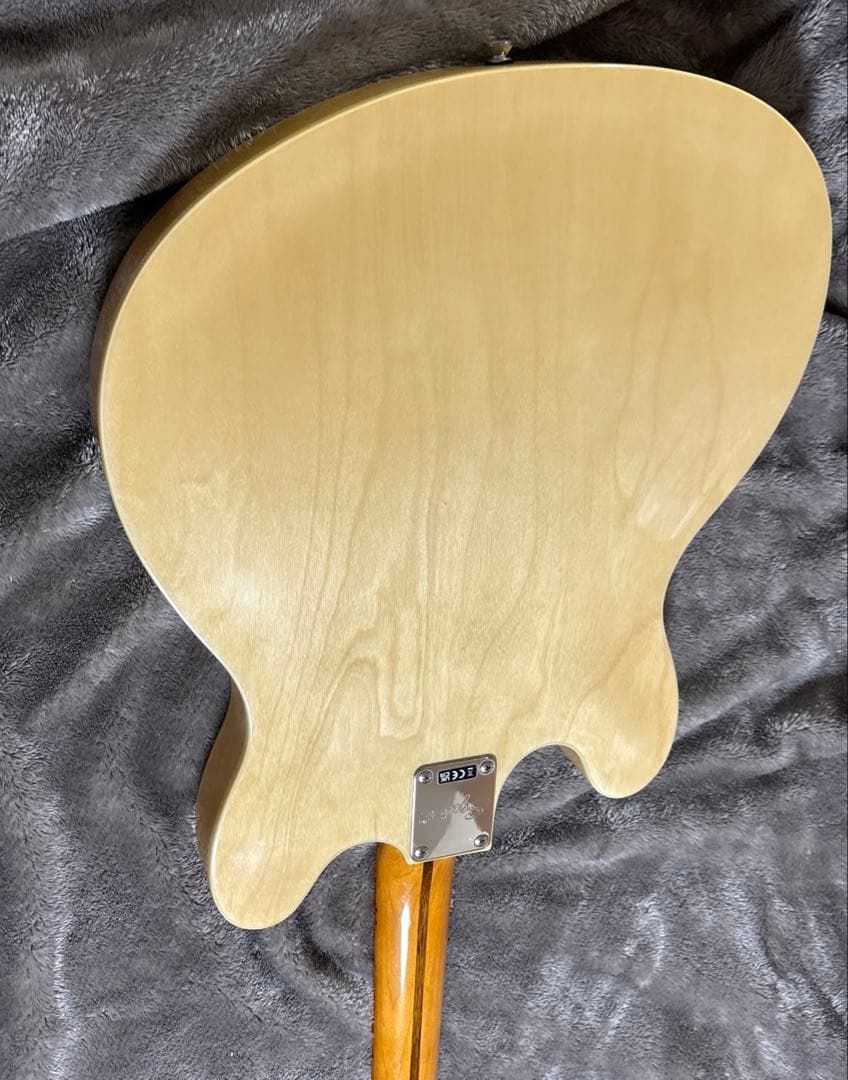 最終価格Squier Starcaster セミホロウボディ ギター