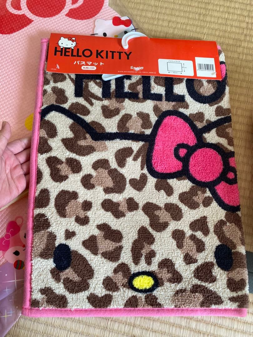 ハローキティ　レアアイテム　豹柄　バスマット　クッション　計6点