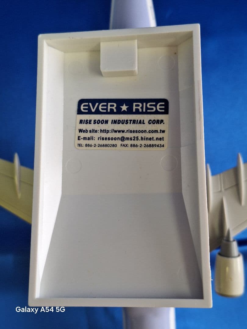 中華航空／A330-300「台湾胡蝶蘭彩檜飛機記念」モデル／新品