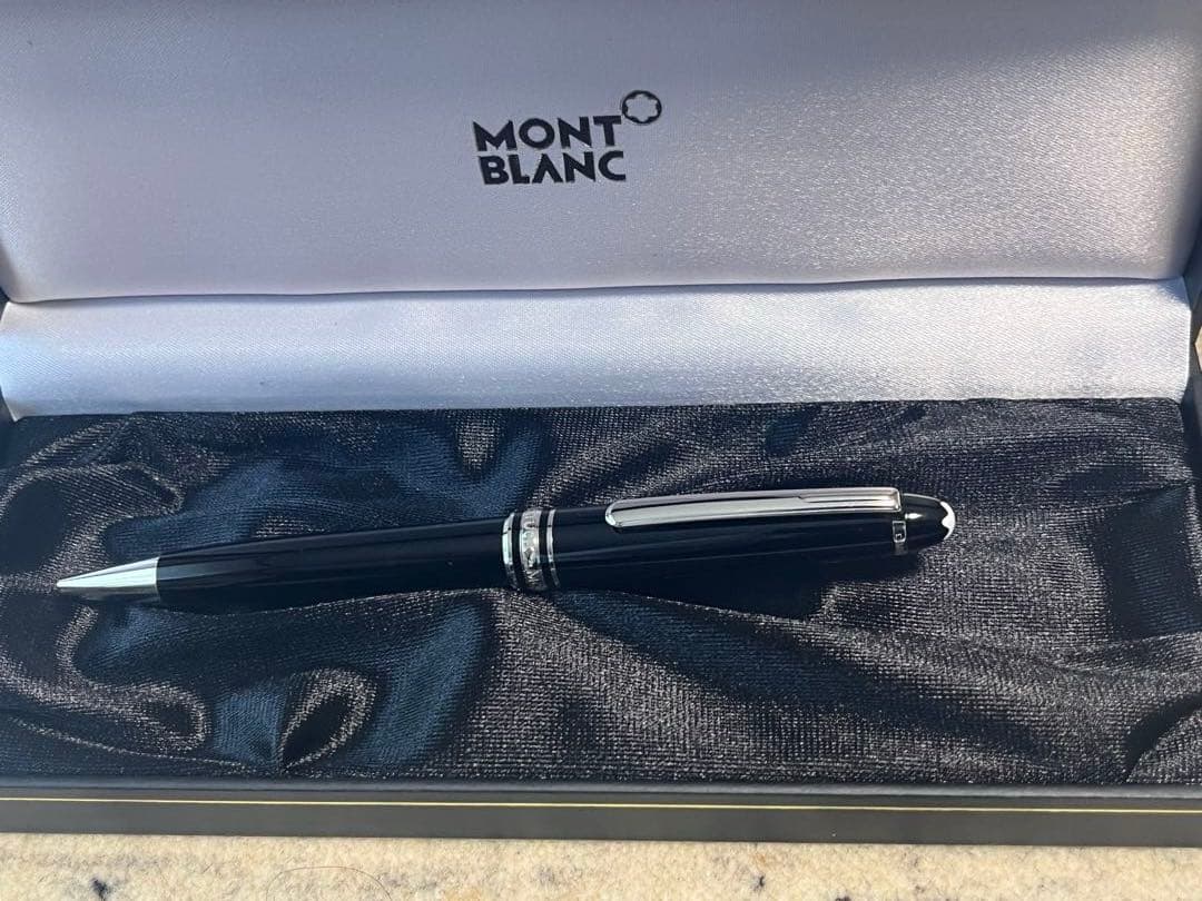 MONT BLANC ブラックボールペン 　　えでぃーまーひー