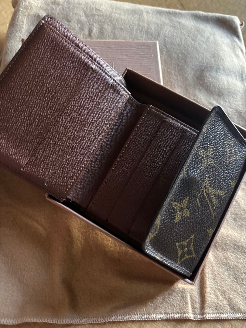 Louis Vuitton ルイヴィトン モノグラム 財布 Wホック