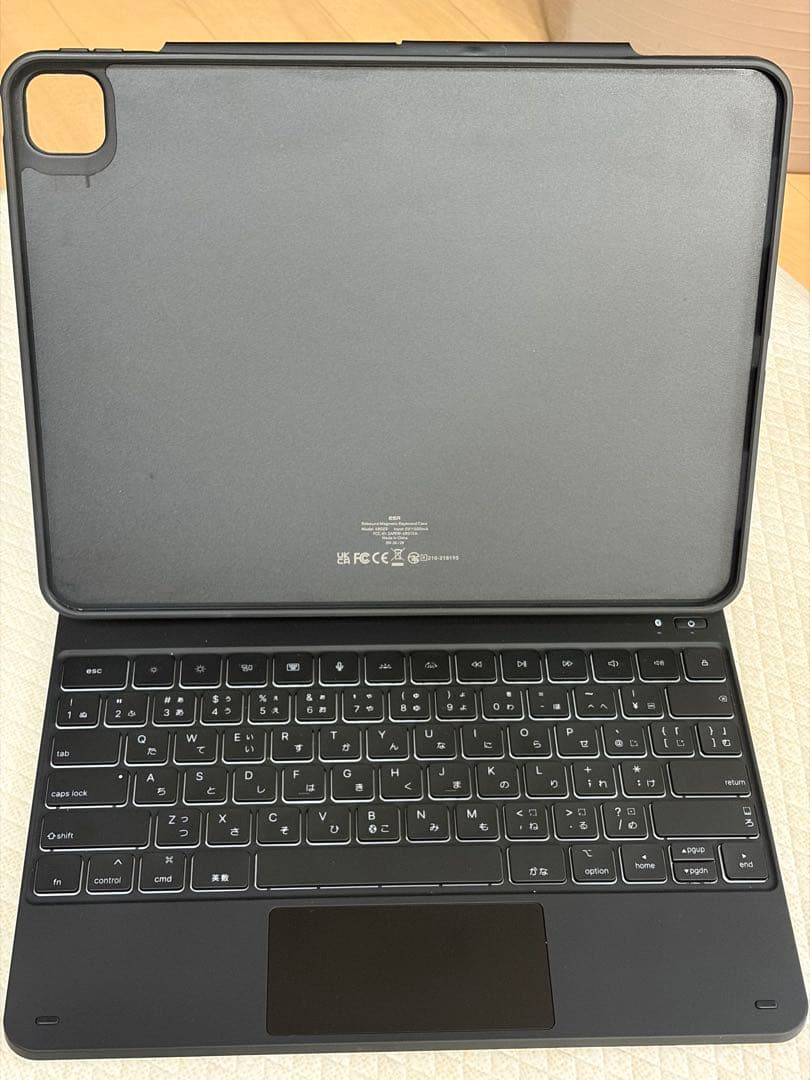 iPadPro13 M4, M5用 ESR日本語配列Bluetoothキーボード