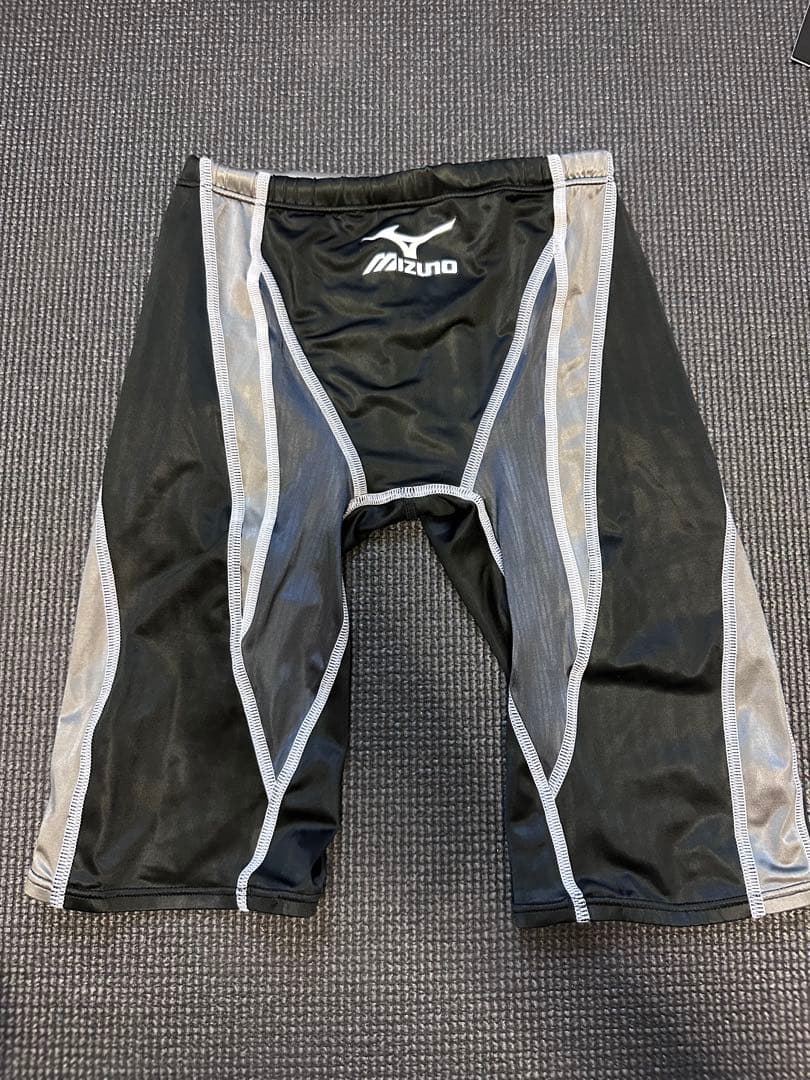 Mizuno アクセルスーツ　L 水着 ブラック