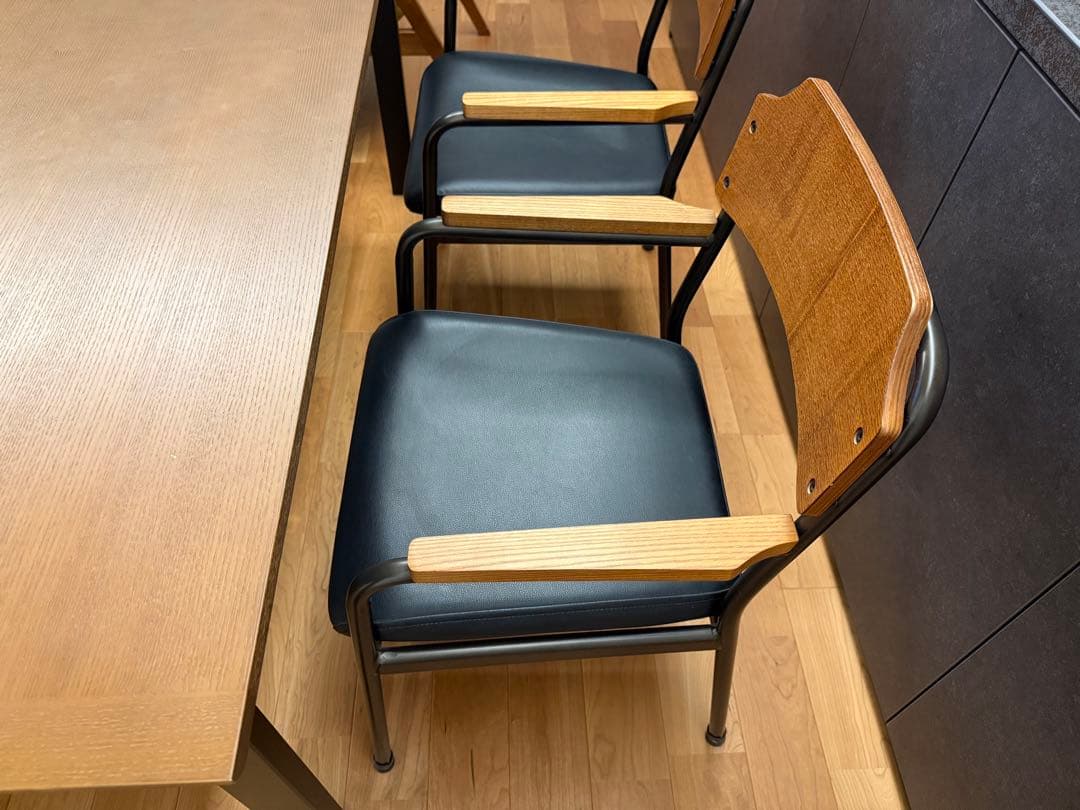 unico ウニコ　ダイニングテーブルと椅子セット