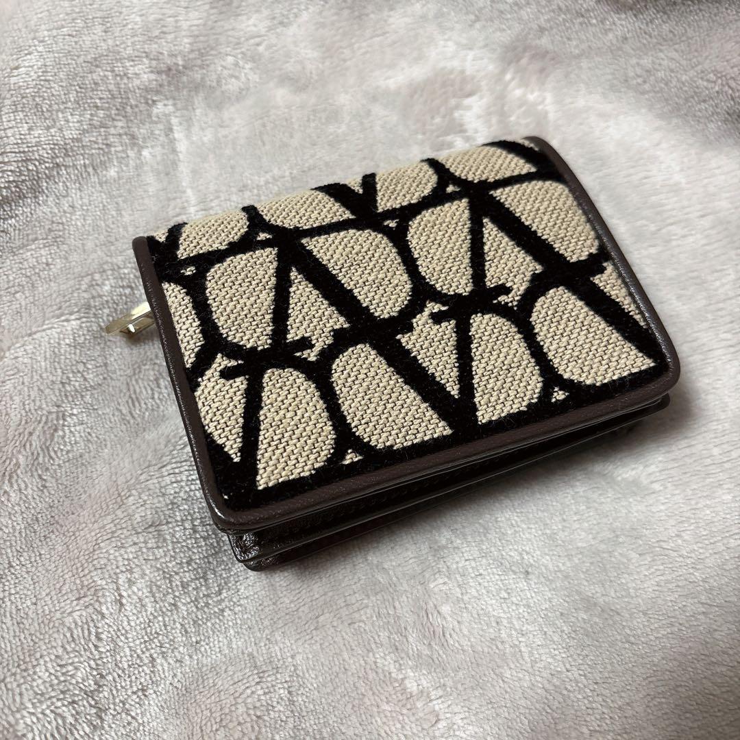 valentino イコノグラフ　二つ折り財布　ヴァレンティノ
