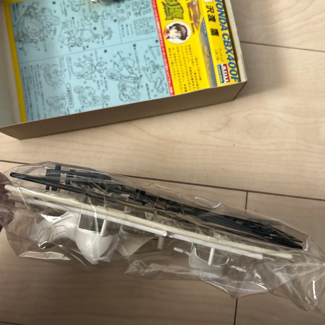 HONDA CBX400F プラスチックモデルキット