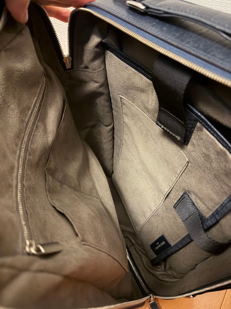 ペッレモルビダ　ネイビー　ビジネスバッグ　キャピターノ