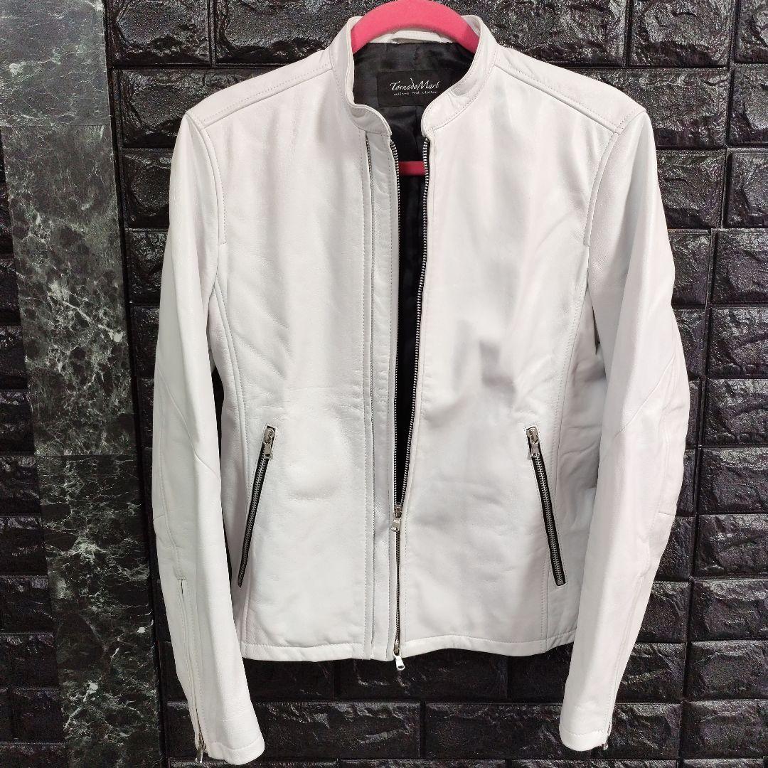 未使用に近い　トルネードマート　純白の ラムレザーシングルライダースジャケット