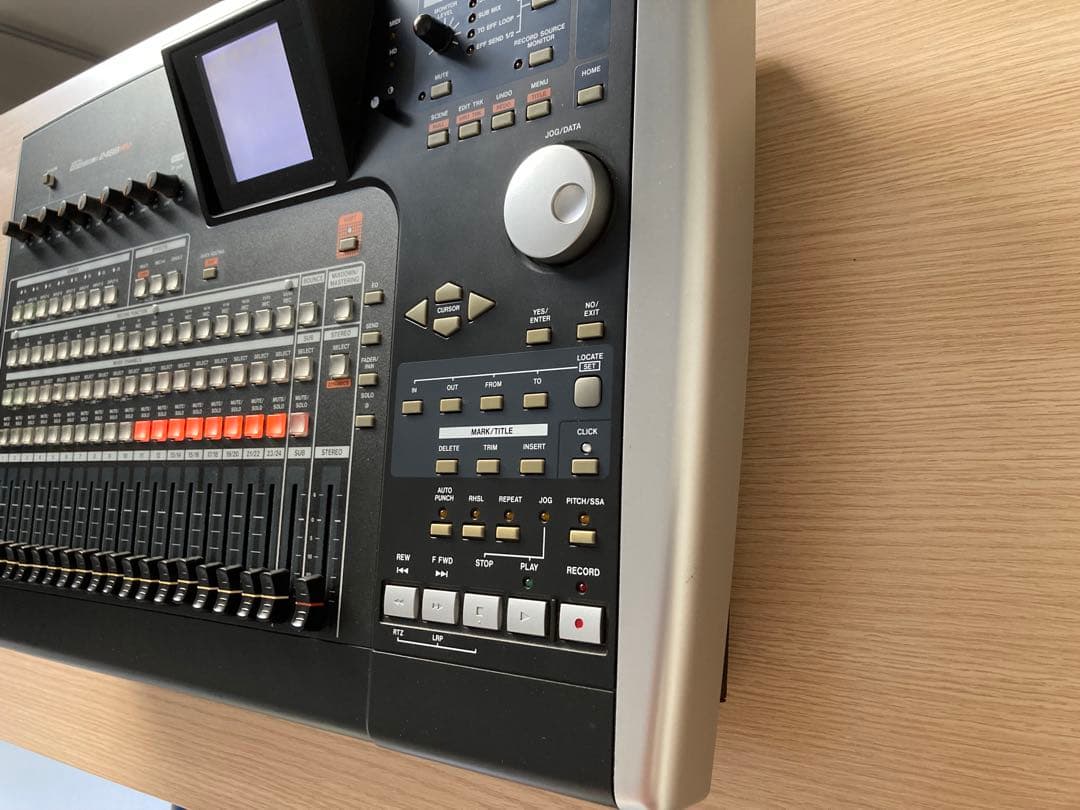 配信機器・PA機器・レコーディング機器 TASCAM 2488neo MTR
