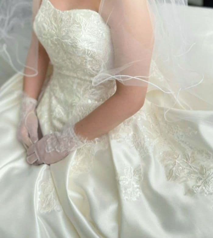 【美品】Aライン　ウェディングドレス