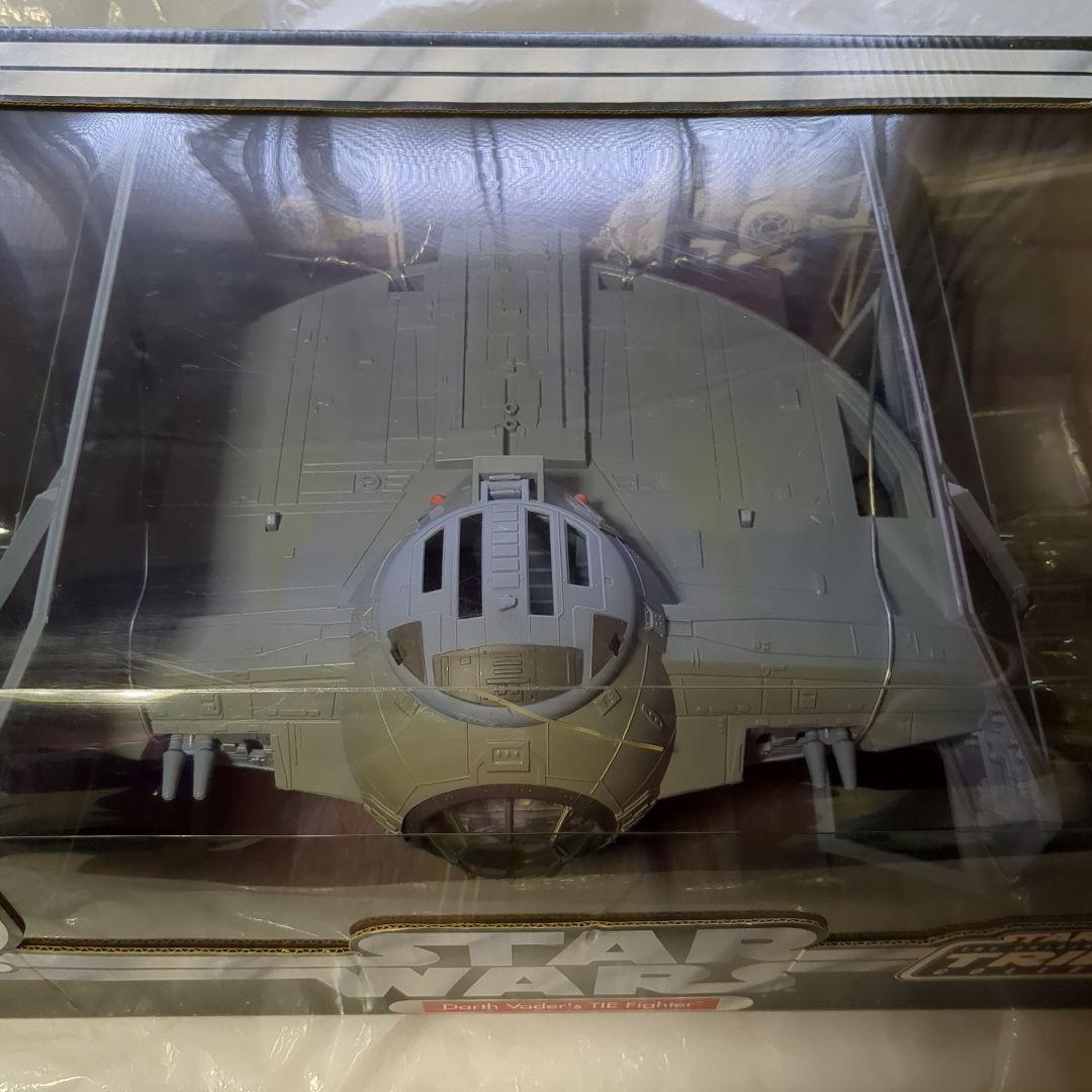 スターウォーズ ベーシックフィギュア　ダース・ベイダー＆TIEファイター 未開封