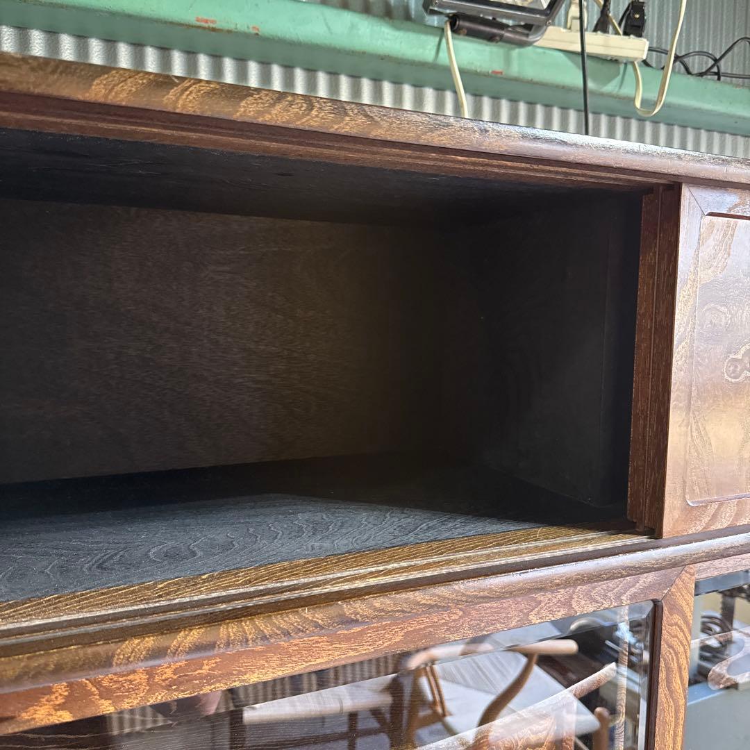 木製ダークブラウン箪笥 ガラス扉付き　和ダンス　チェスト