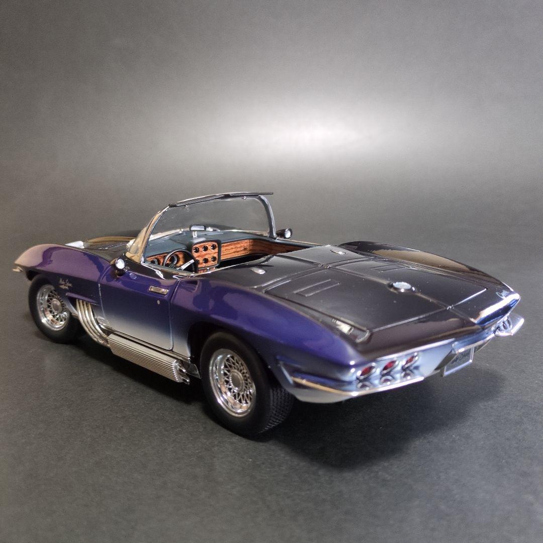 UTモデル　シボレー·コルベット　マコシャーク