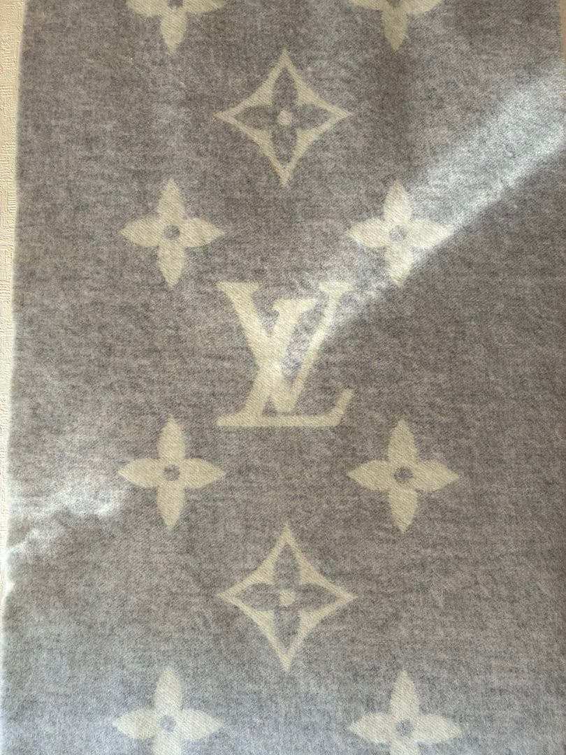 ☆☆RT 64619  LOUIS VUITTON マフラー