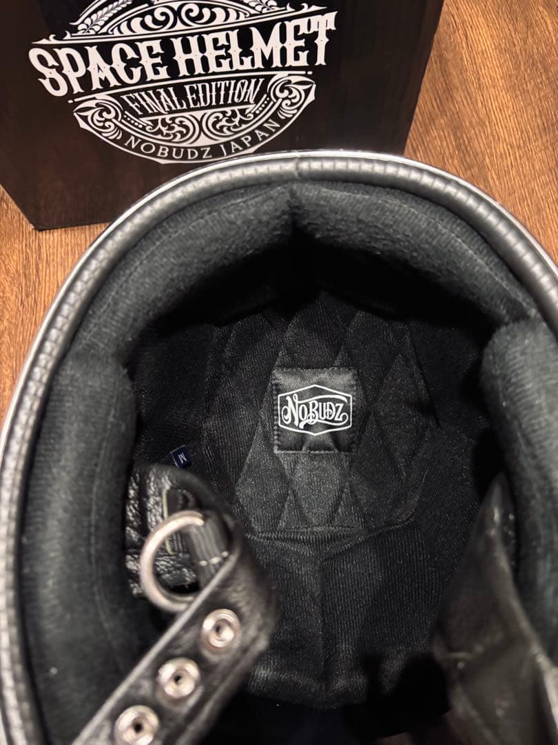 【NoBudz】スペースヘルメット ブラック　オーシャンビートル